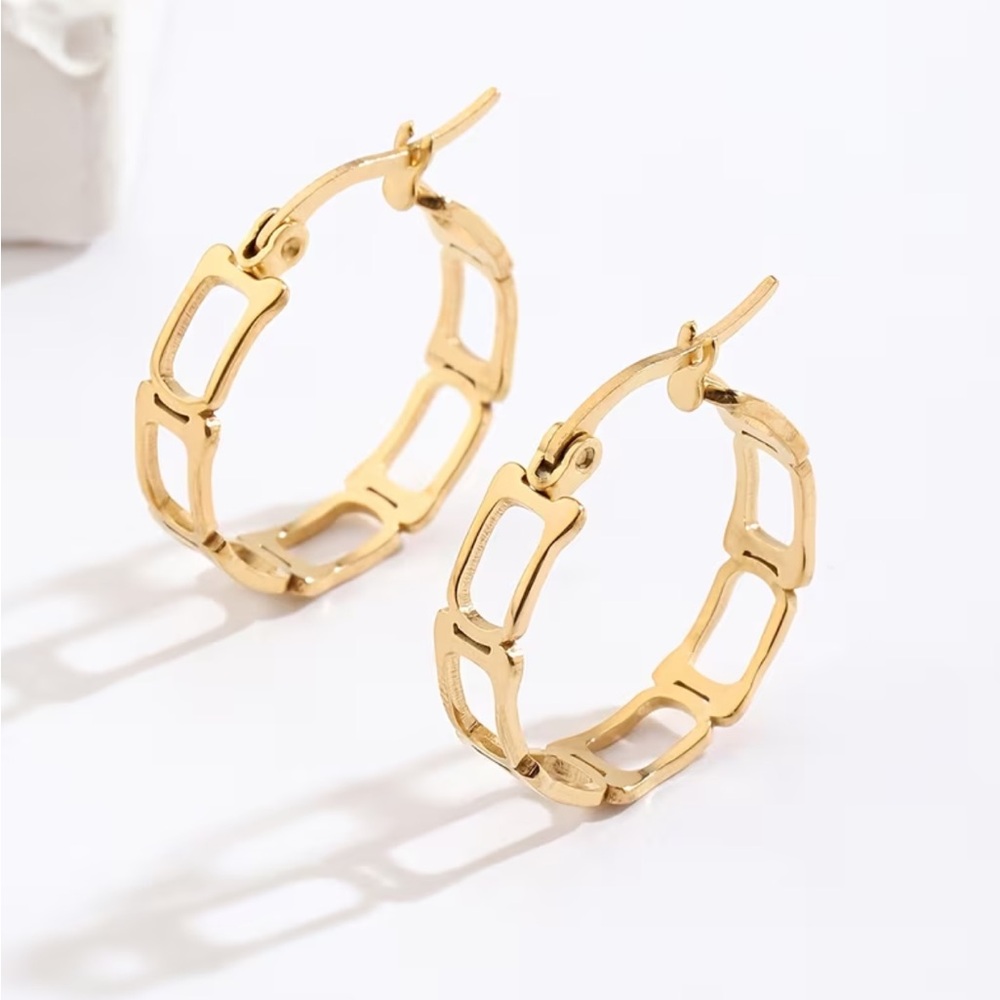Gold Link-Style Hoop Earrings - Women Jewelry